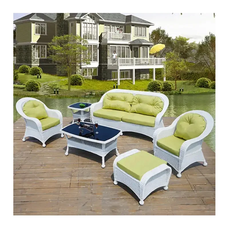 # White Patio Wicker Couches L - Outdoor Furniture Loveseat のレビューと価格